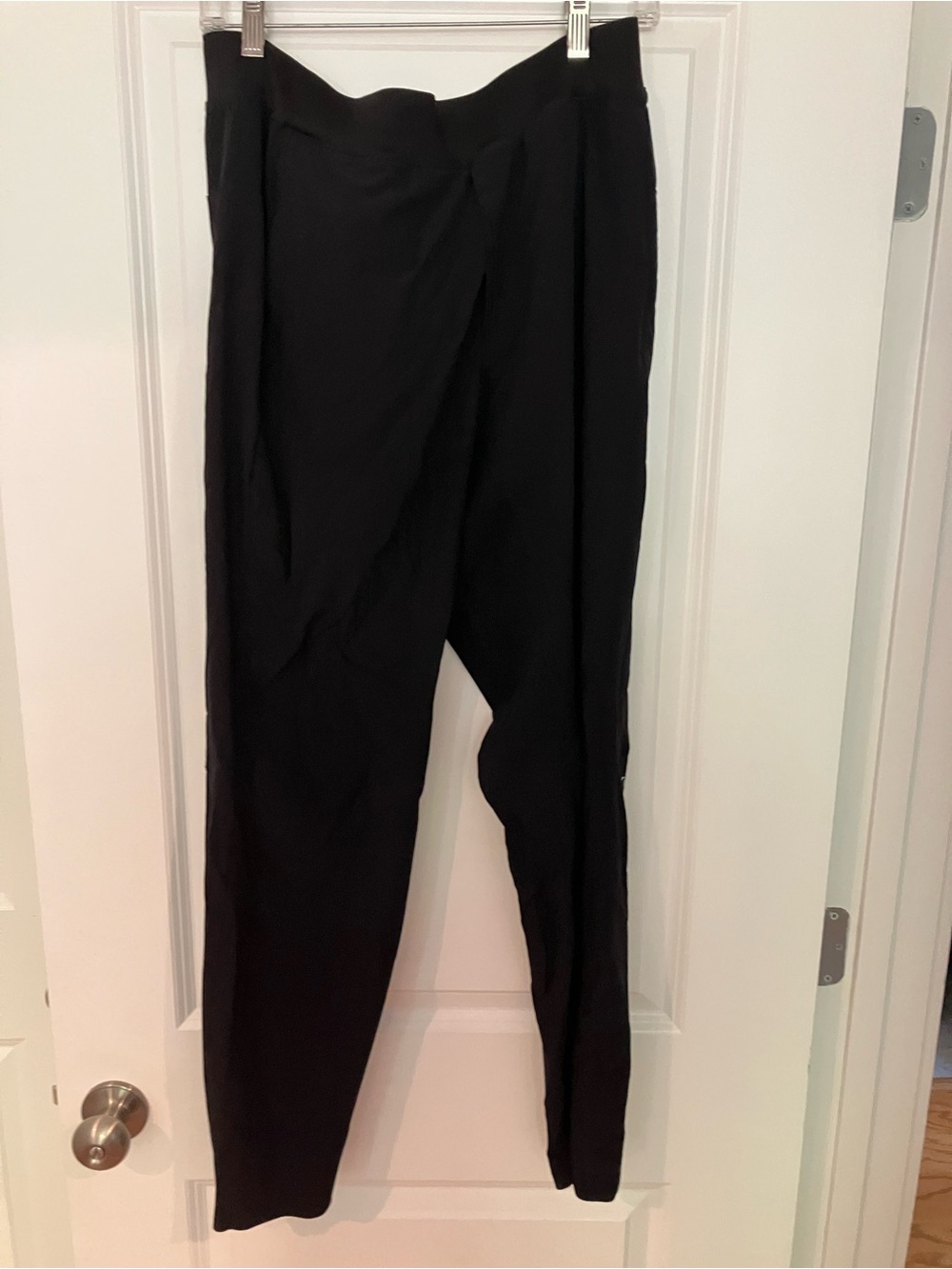 lululemon athletica Black Men’s Draped Jogger Pants